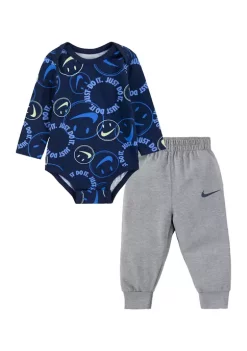 Nike® Baby Boys Long Sleeve Bodysuit and Pant Set -Nike® Shop Belk 784